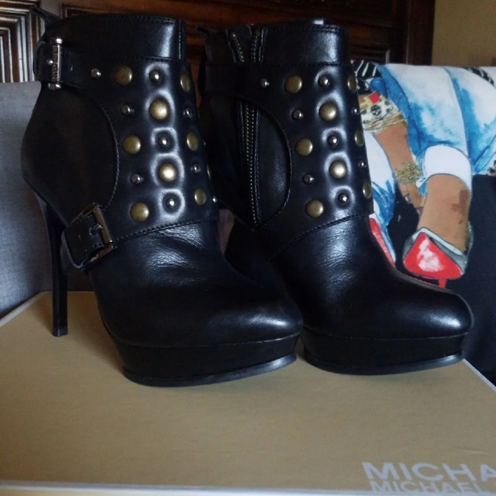 Michael Kors Leather studded booties